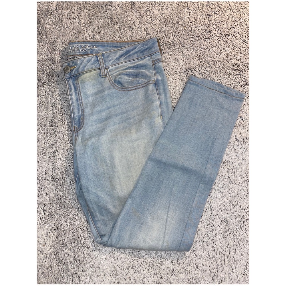 Light Wash Jeans